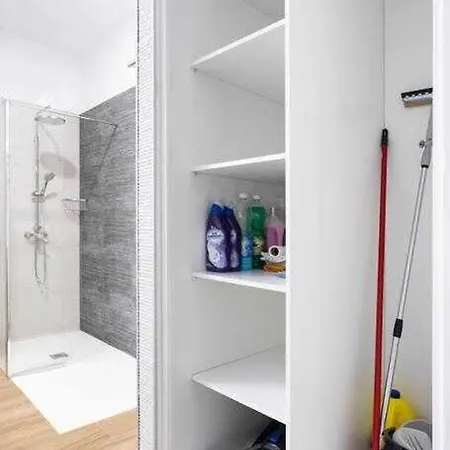 Sunnyland Cruz Loft Parking