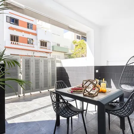 Sunnyland Cruz Loft Parking *